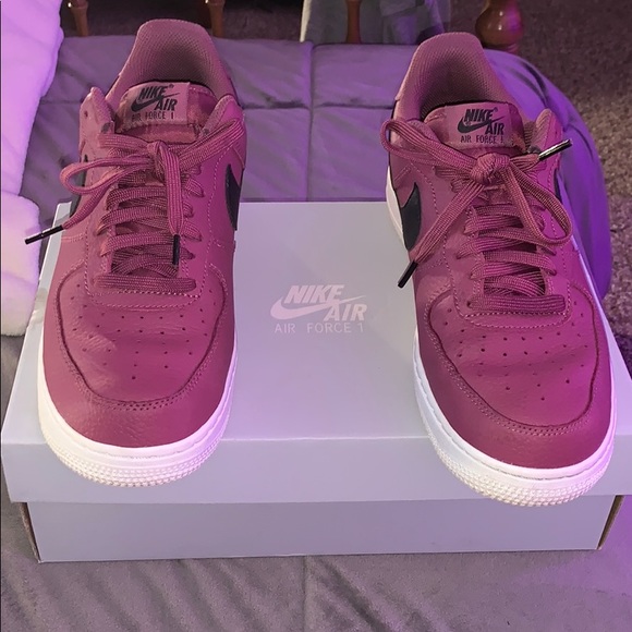 Air Force 1 ‘07 - Picture 2 of 4